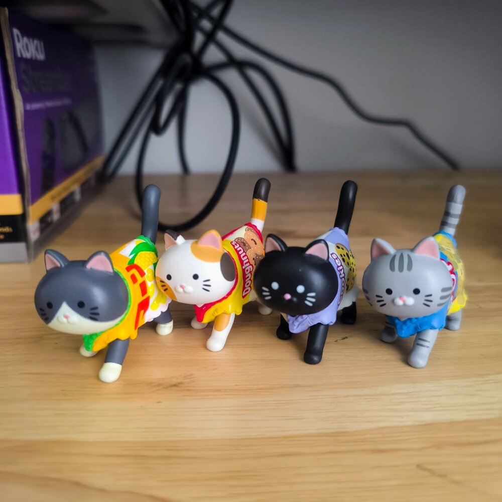 Set 4 pcs Mini Snack Cat Cute figure